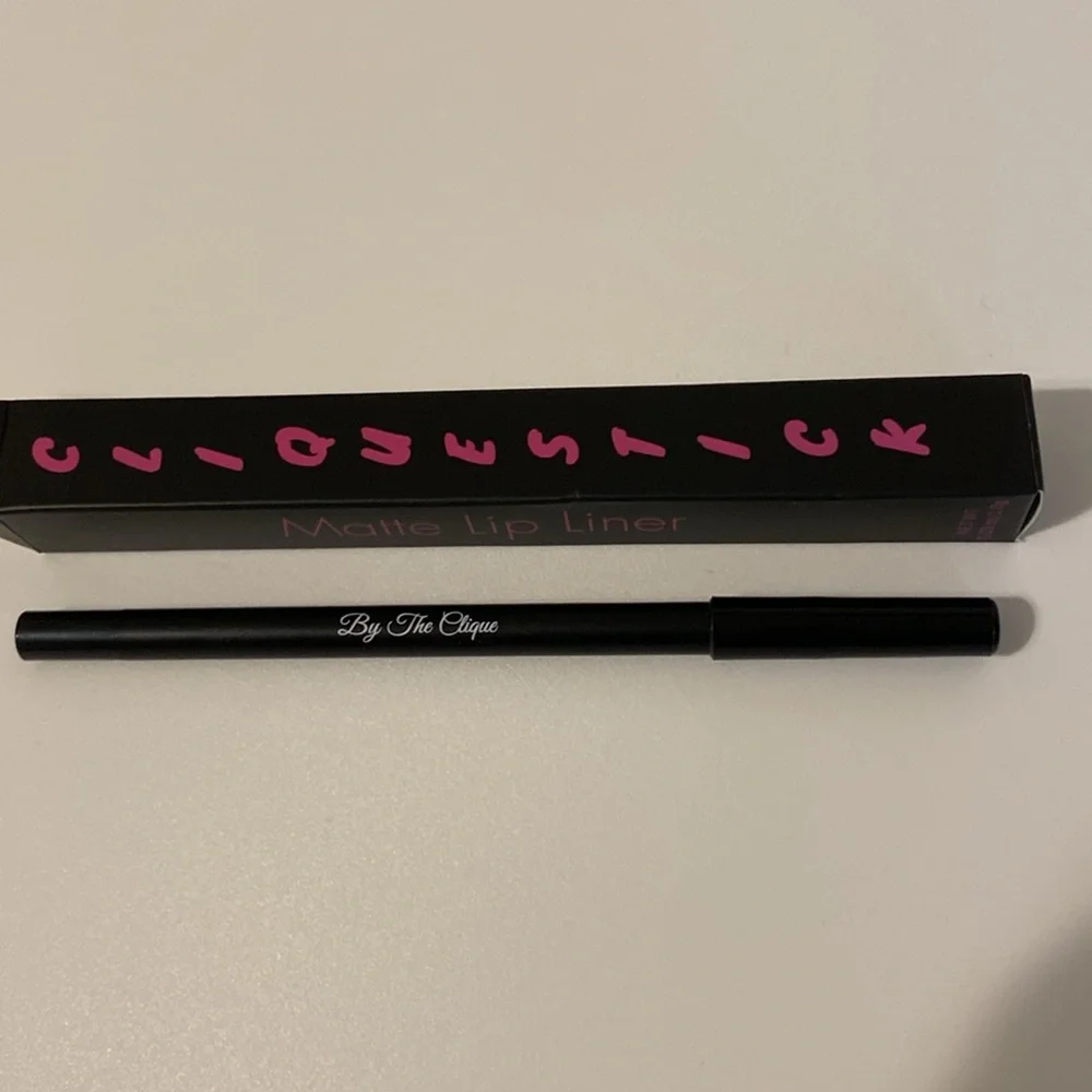 Black matte lip liner lipstick BY THE CLIQUE CLIQUESTICK face pencil New in box